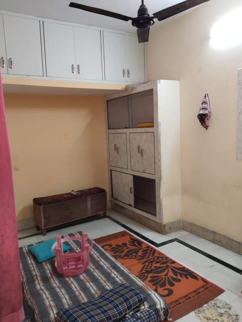 Good property independt floor neat and clean