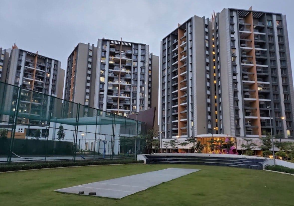 2 BHK semi furnished flat in Melange residences with modular kitchen
