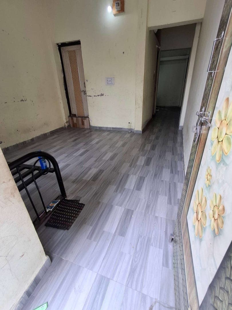 1RK is available on Rent
