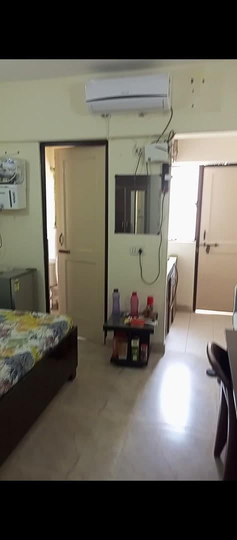 1RK in EWS , sector 108