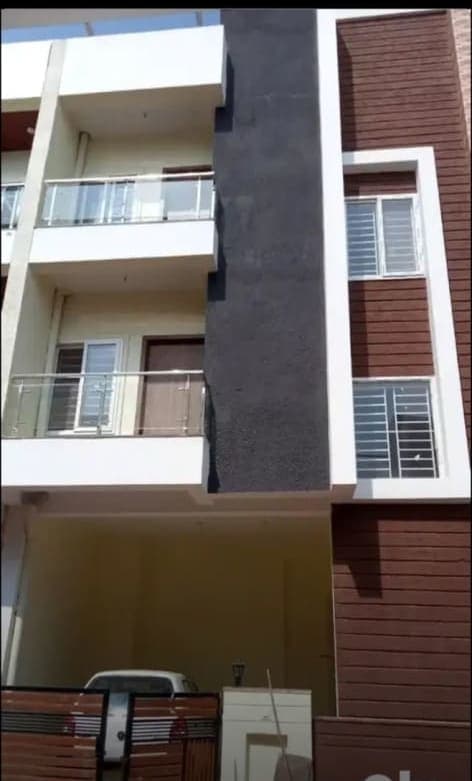Spacious 1BHK Flat with independent Duplex