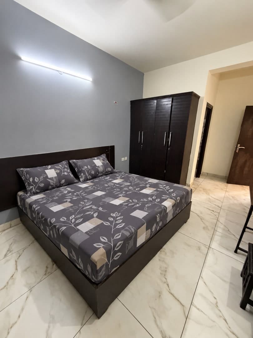 Premium Fully Furnished PG in Sector 39 Gurgaon | AC, Wi-Fi, Meals | ₹9,000 Onwards